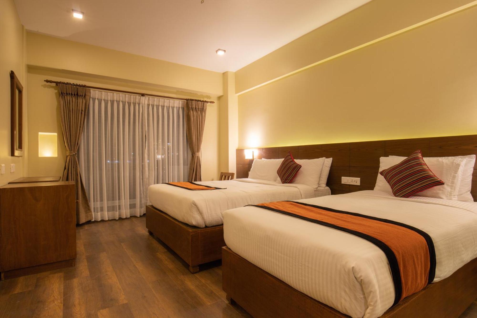 Airport Delhi Aerocity Inn Plaza New Delhi Exterior foto